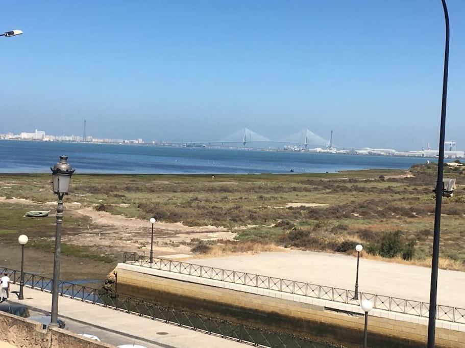 Moderno Apartamento En Bahia Sur サン・フェルナンド エクステリア 写真
