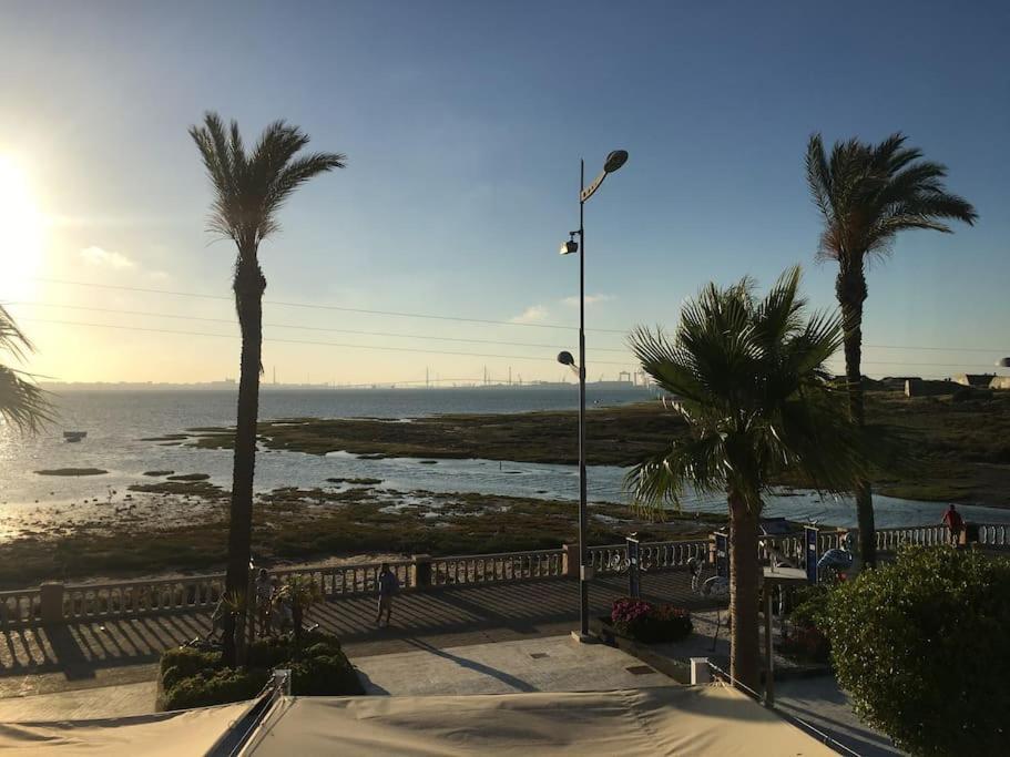 Moderno Apartamento En Bahia Sur サン・フェルナンド エクステリア 写真