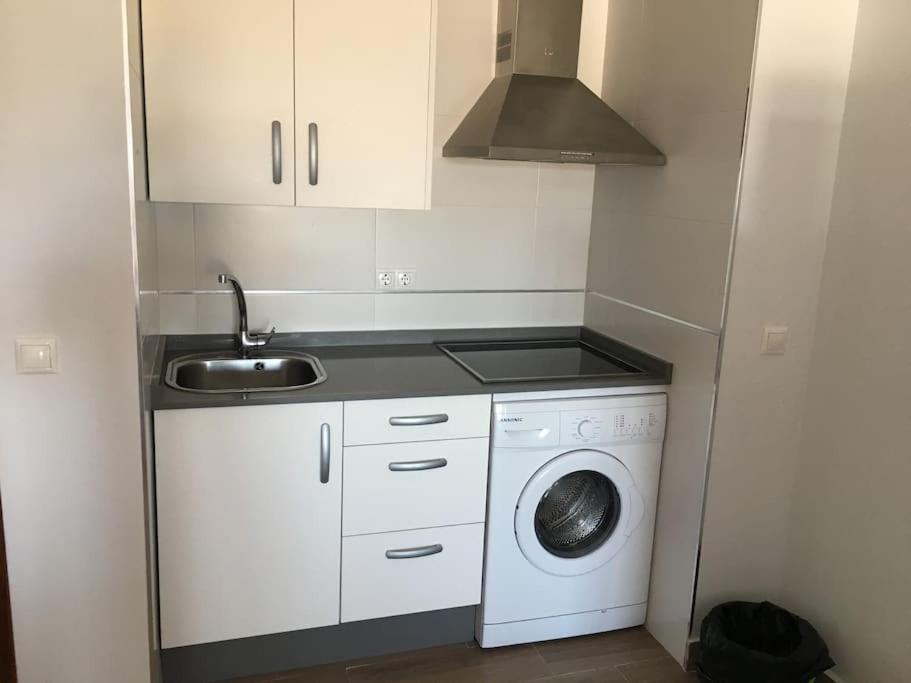 Moderno Apartamento En Bahia Sur サン・フェルナンド エクステリア 写真